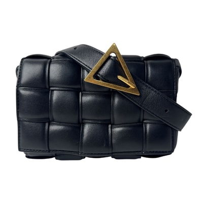 美品 ボッテガヴェネタ Bottega Veneta パデット カセット ショルダーバッグ ブラック 斜めがけ クロスボディ レディース