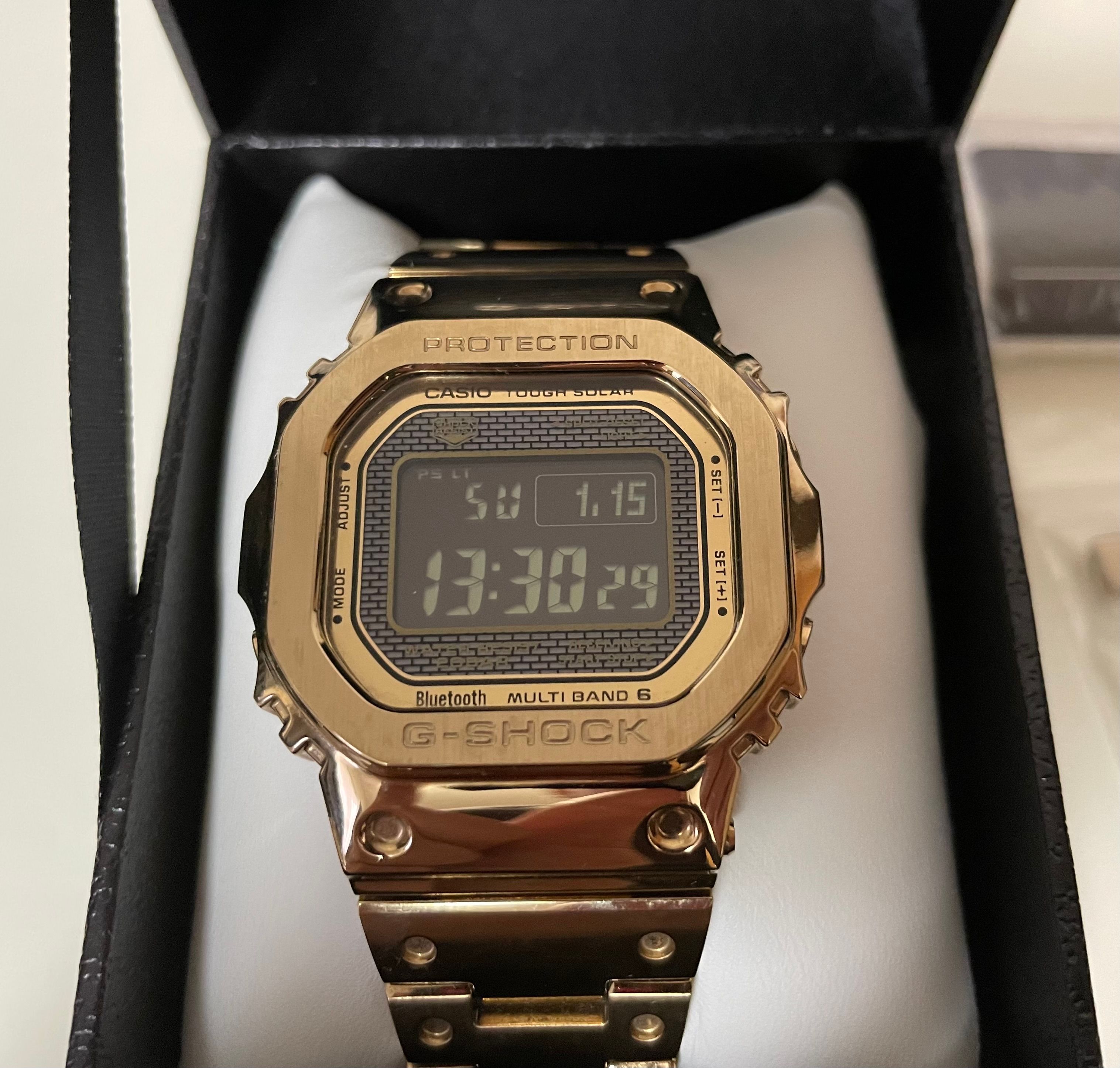 Casio G-Shock GMW-B5000GD-9 - 44mm in Stainless Steel