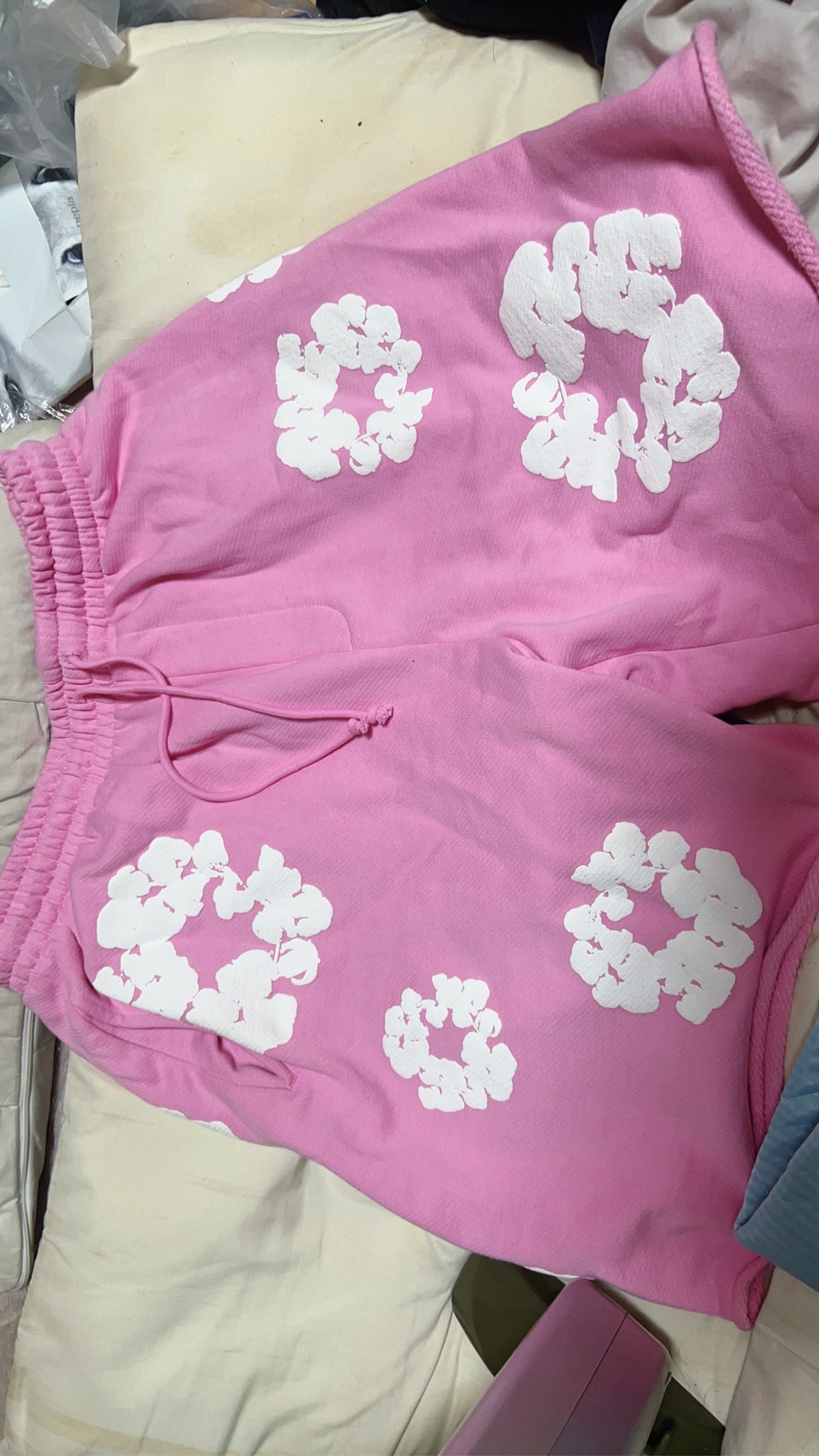 DENIM TEARS Cotton Wreath Sweatshorts "Pink"