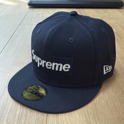 Supreme No Comp Box Logo New Era "Navy"