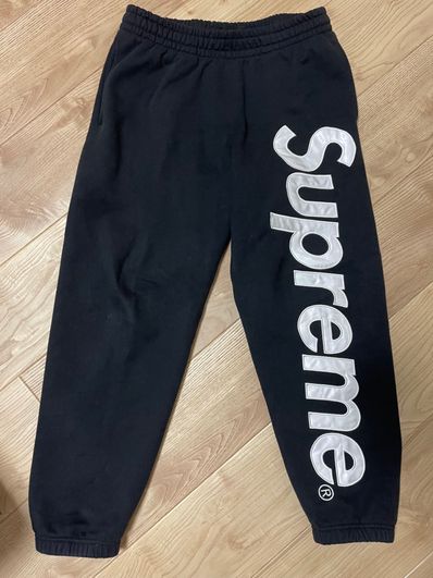 Supreme Satin Applique Sweatpant "Black" (22FW)