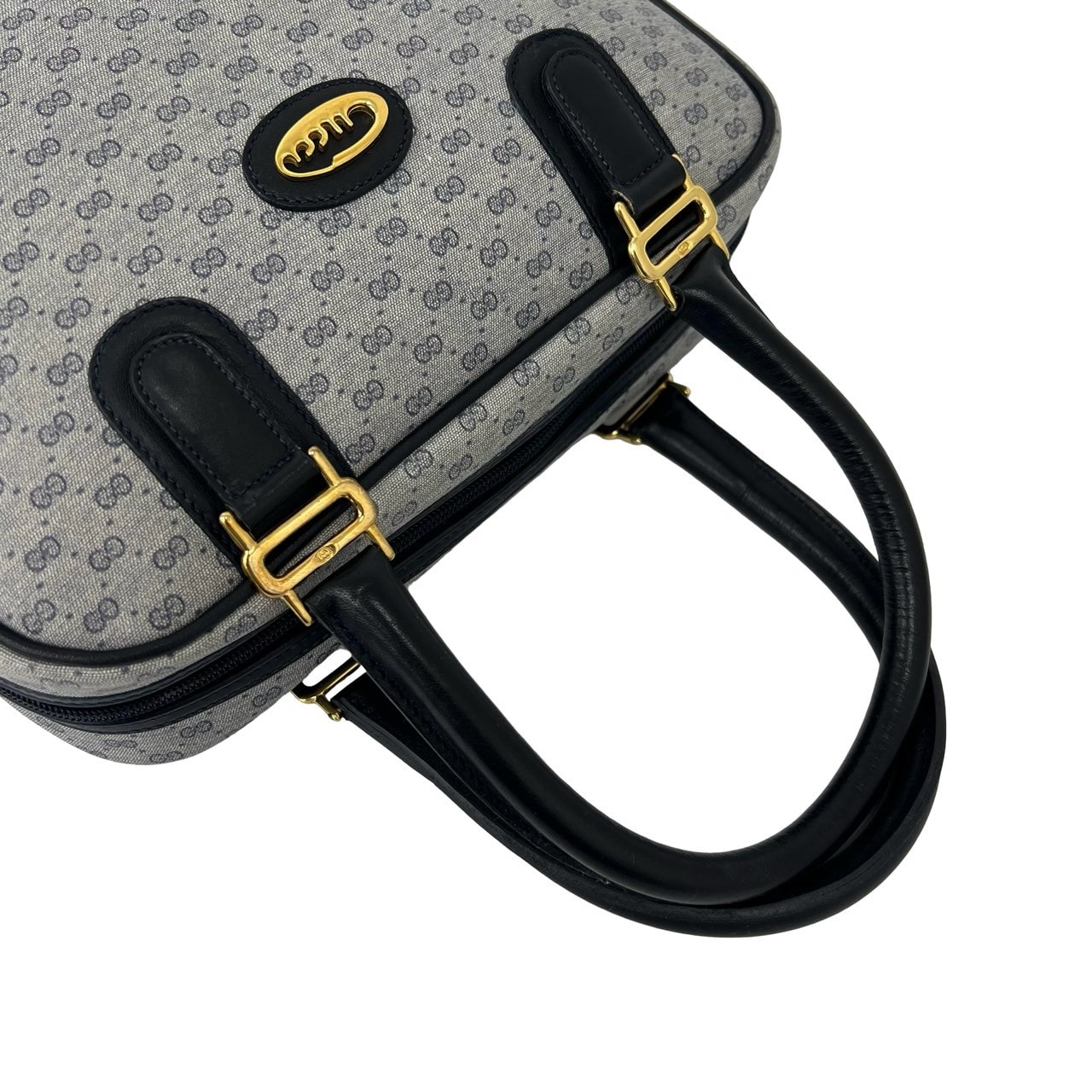 B (目立った傷や汚れなし)】GUCCI グッチ マイクロGG ロゴ 金具 レザー