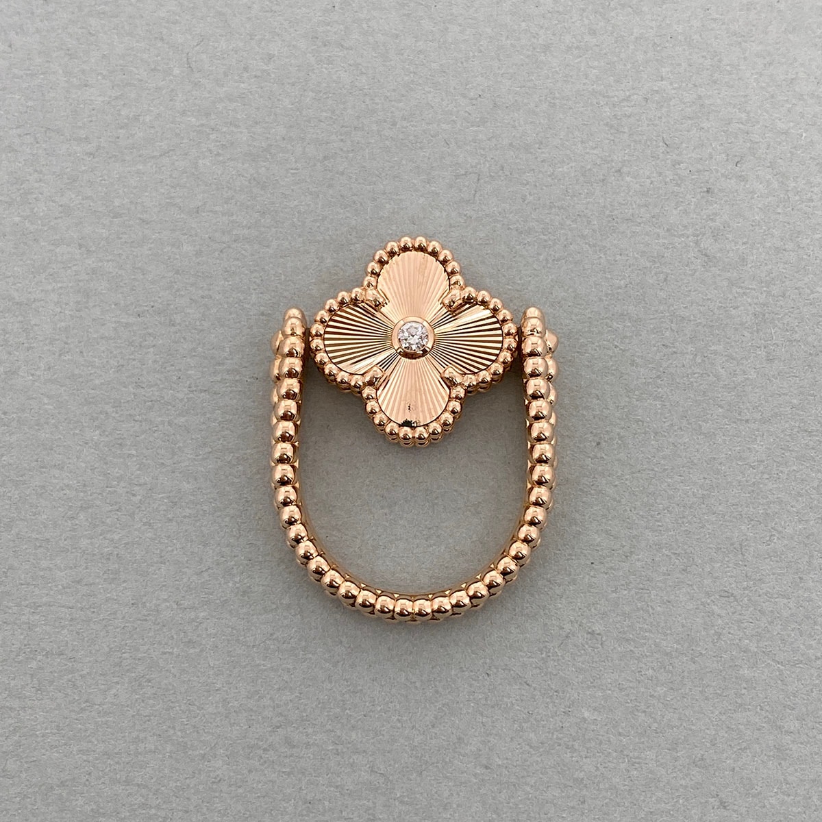 Van Cleef & Arpels ヴァンクリーフ&アーペル ヴィンテージアルハンブラ リング  カーネリアン 750PG リング・指輪 VCARP7U550 K18ピンクゴールド ピンクゴールド  レディース【中古】