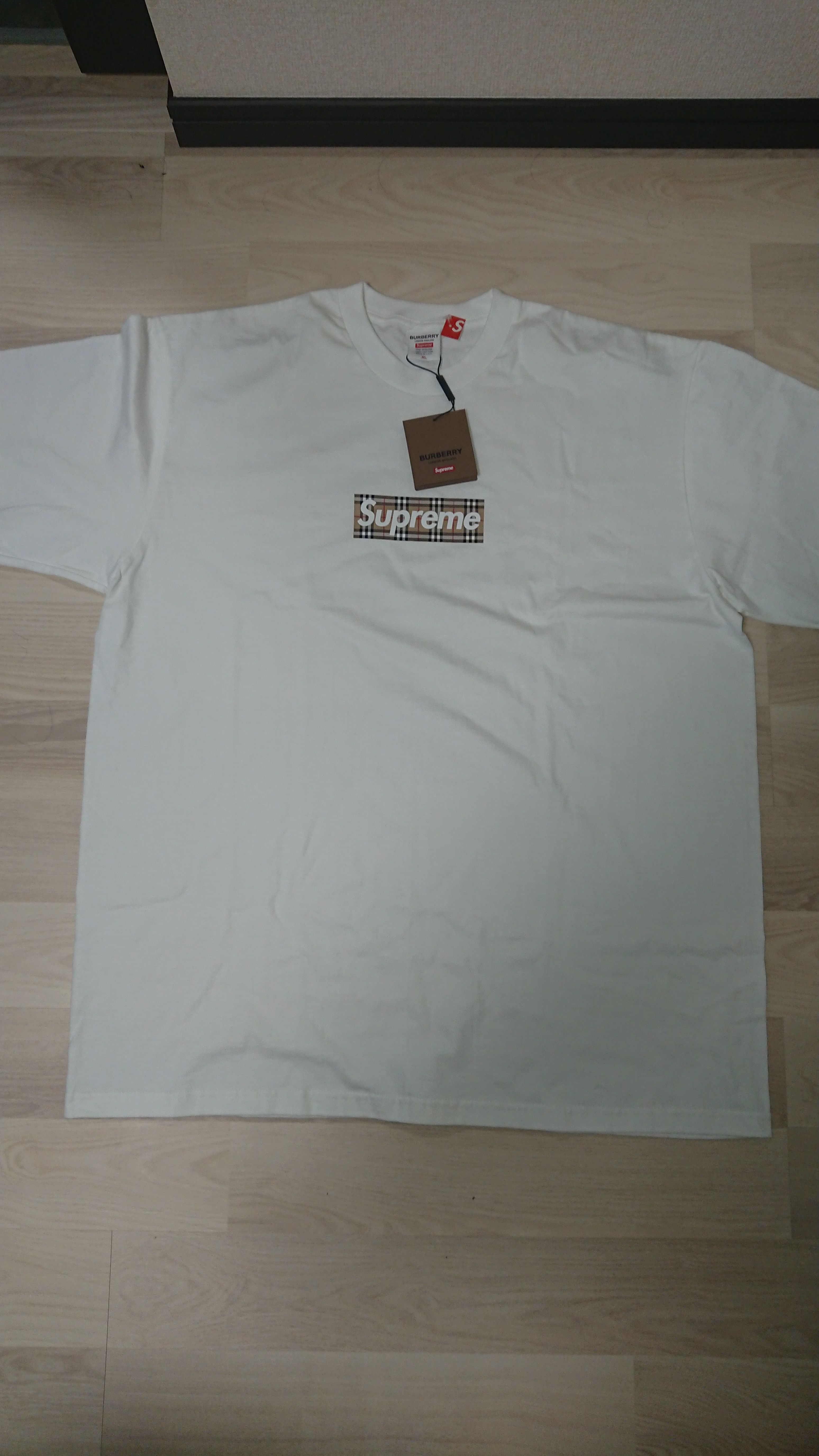 Supreme / Burberry Box Logo Tee "White"