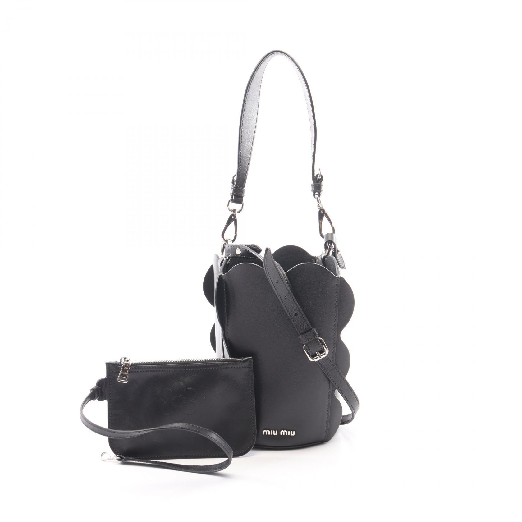 ミュウ ミュウ Miu Miu スカラップ バケットバッグ 2WAY ハンドバッグ バッグ レザー レディース ブラック系 【中古】