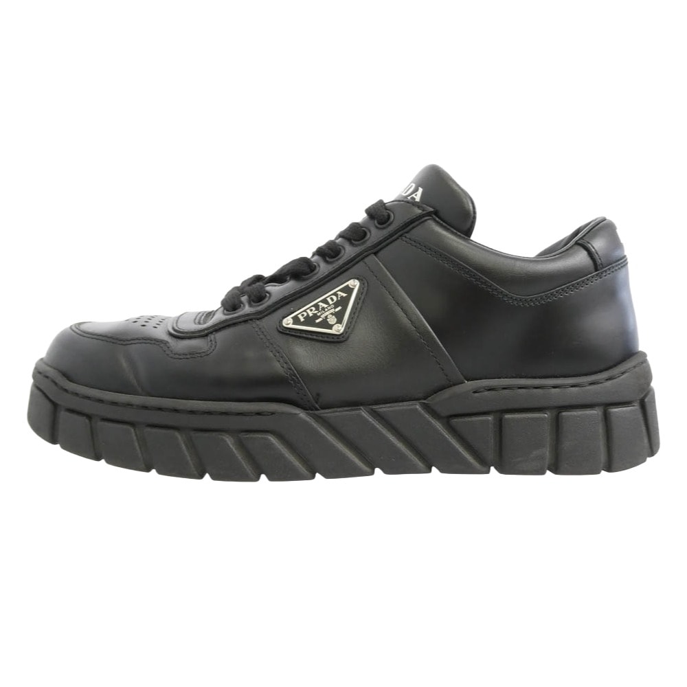 PRADA プラダ 2EE378 BLACK LEATHER SNEAKER トライアングルロゴ レザー ローカット スニーカー ブラック系 9【中古】