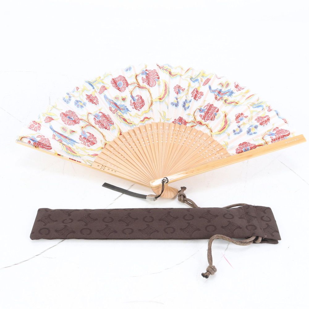 未使用に近い】□新品同様 セリーヌ Cマカダムケース付き