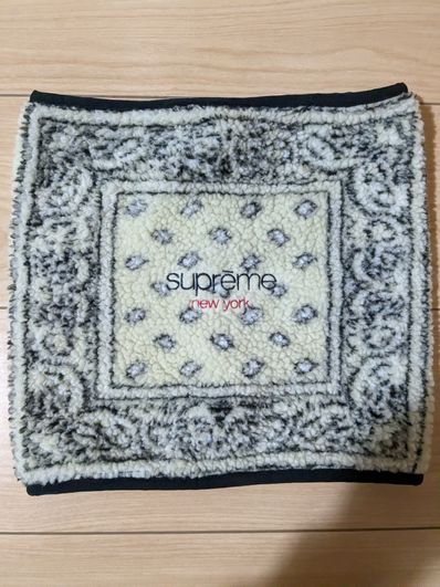 Supreme Bandana Fleece Neck Gaiter Supreme Bandana Fleece Neck Gaiter