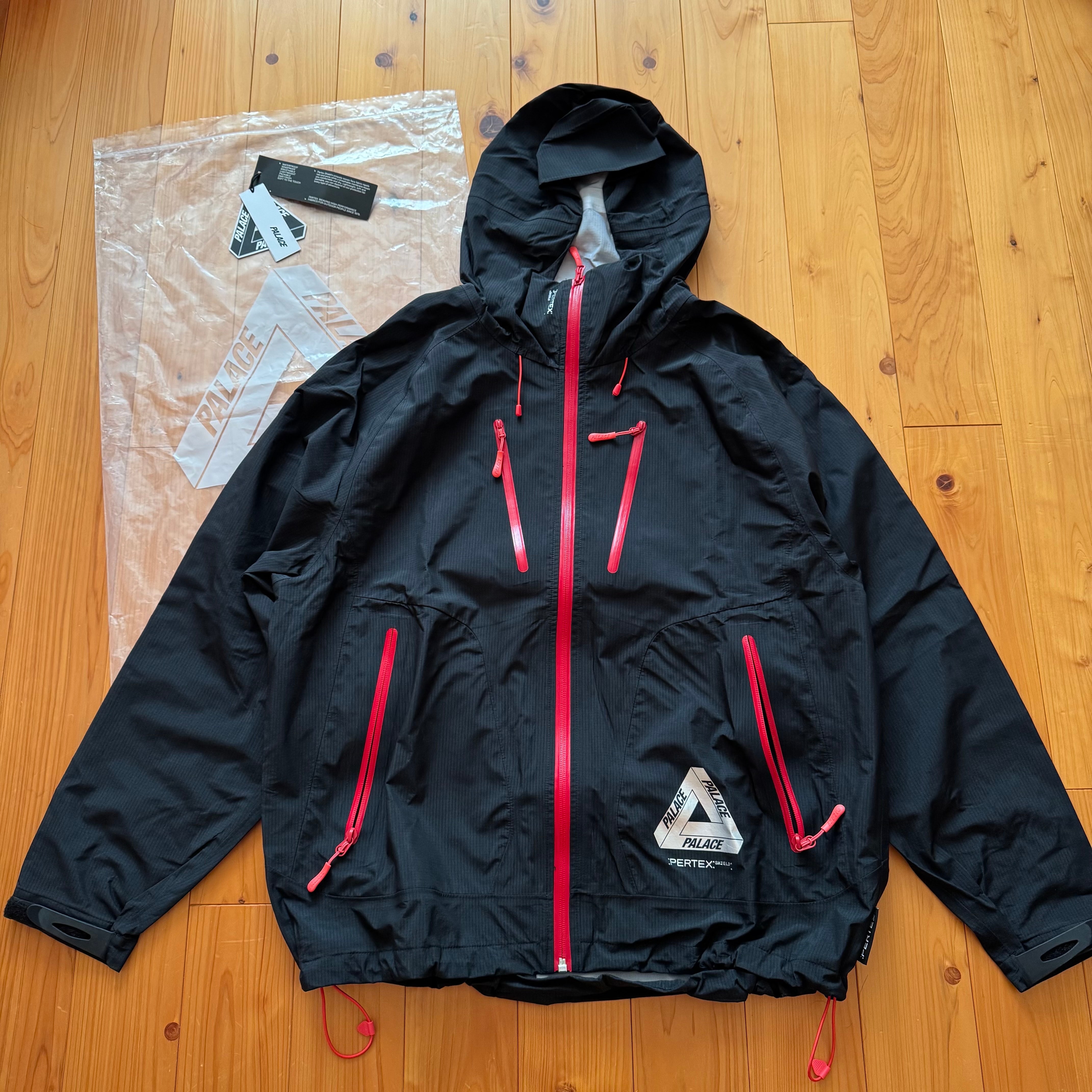 PALACE Pertex 3L Armor Jacket "Black"