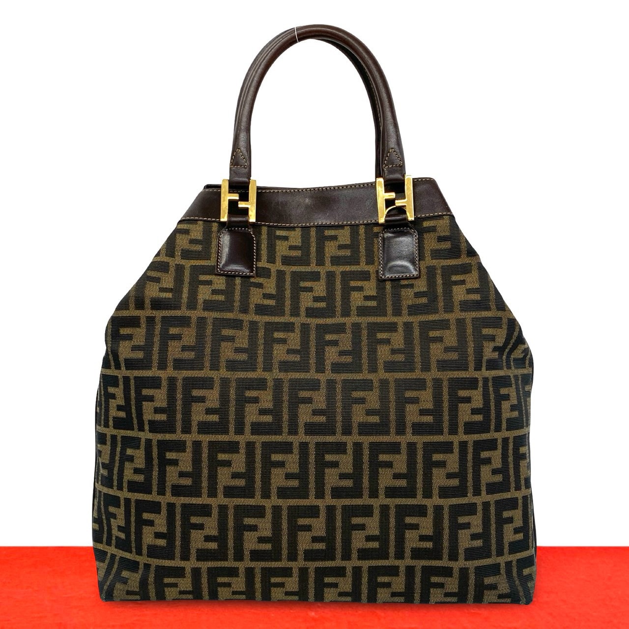 FENDI フェンディ ズッカ FF 柄 キャンバス レザー ハンドバッグ ブラウン
 97359