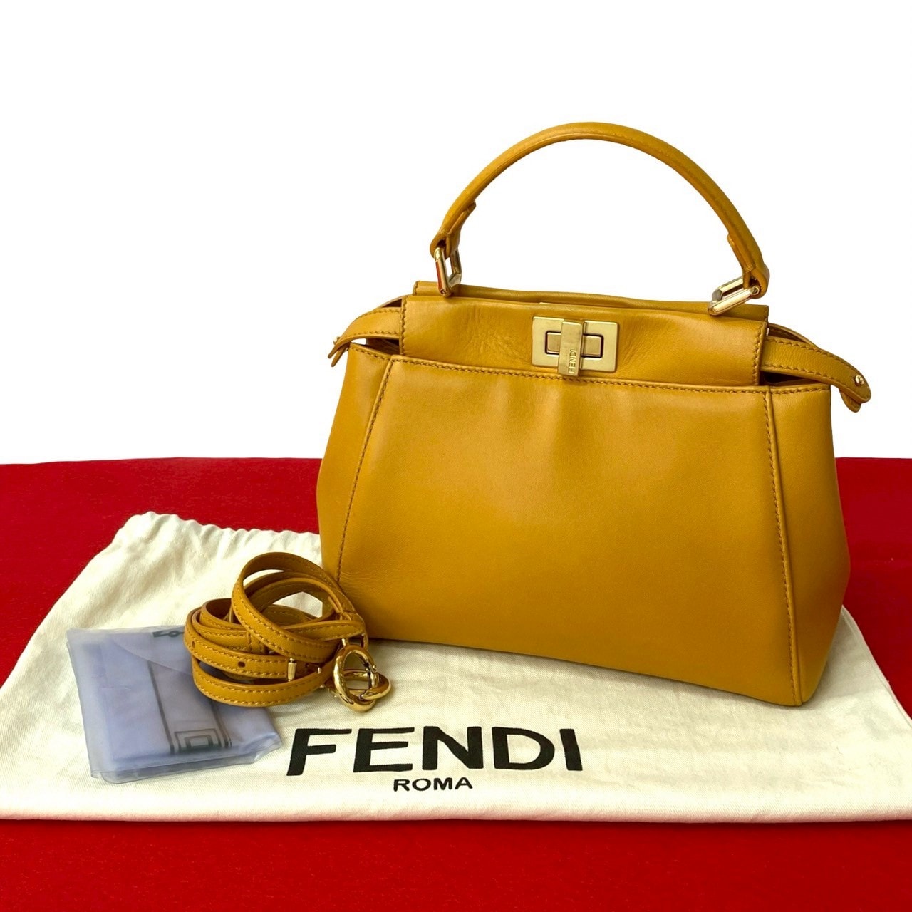 FENDI フェンディ ピーカブー ミニ レザー ショルダーバッグ イエロー
 41414