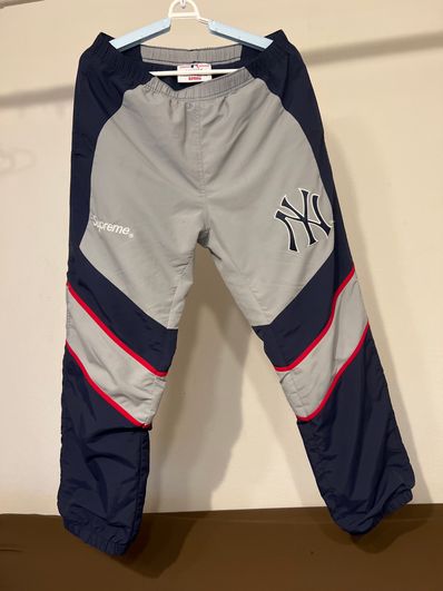 Supreme New York YankeesTM Track Pant "Navy"