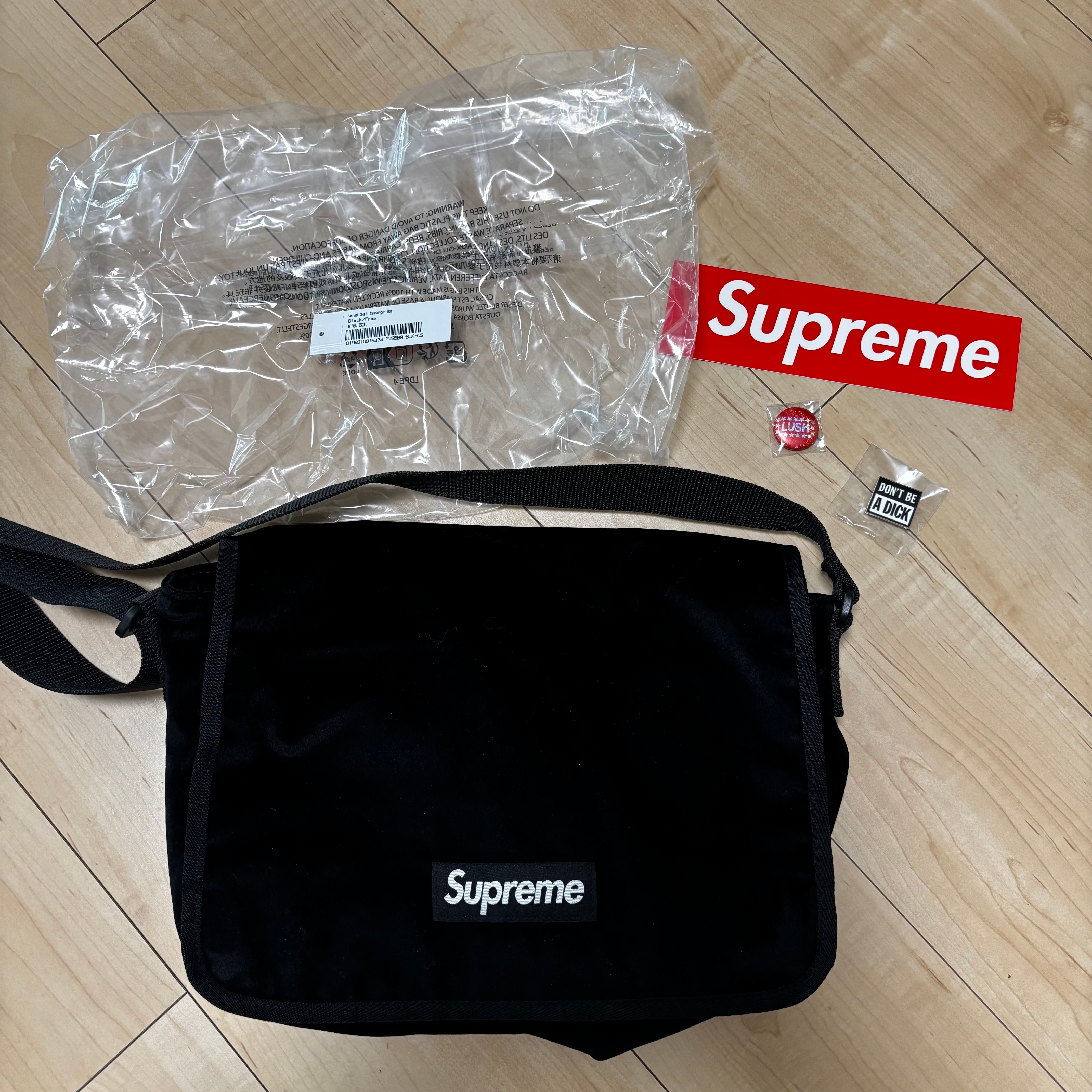 Supreme Velvet Small Messenger Bag 