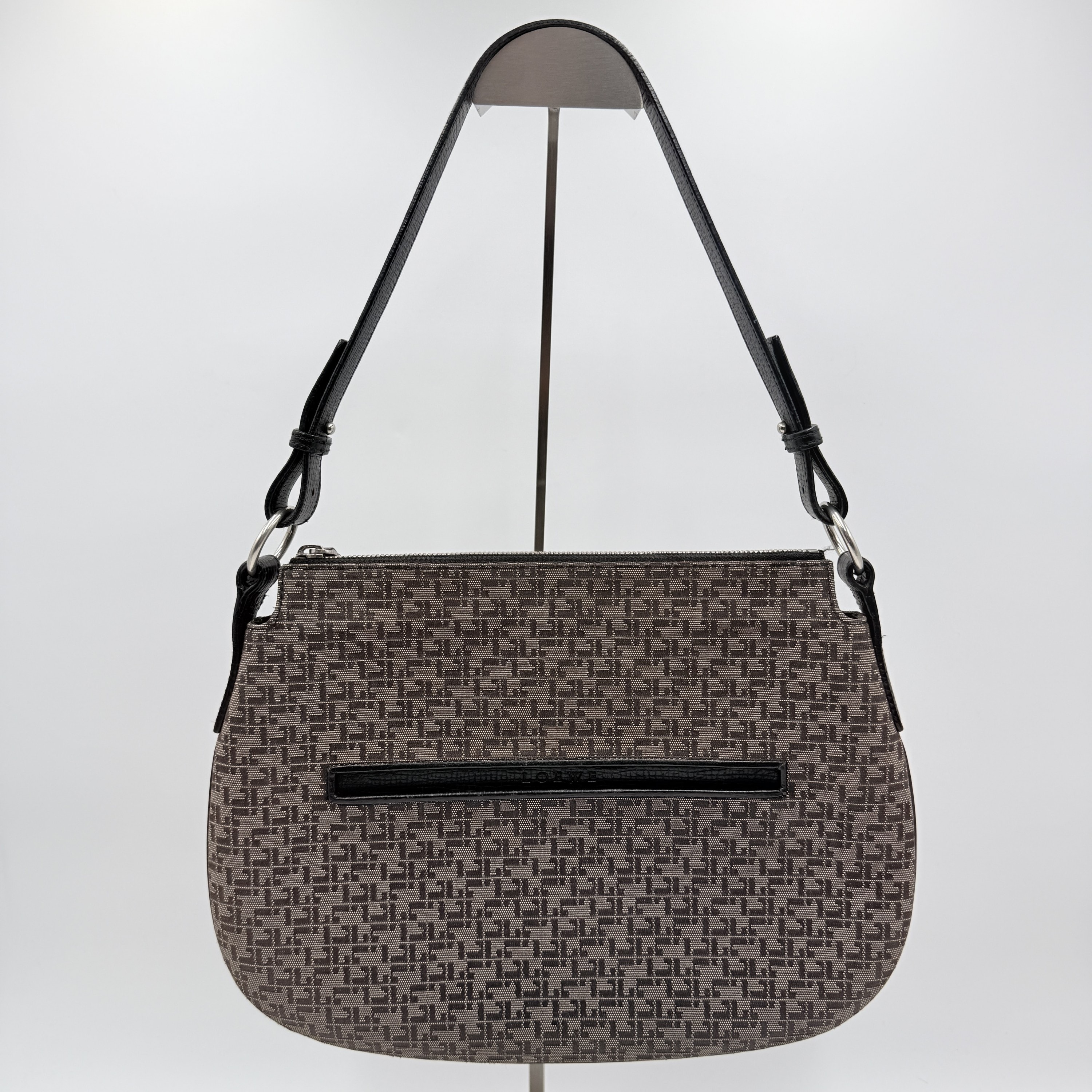 ロエベ ショルダーバッグ