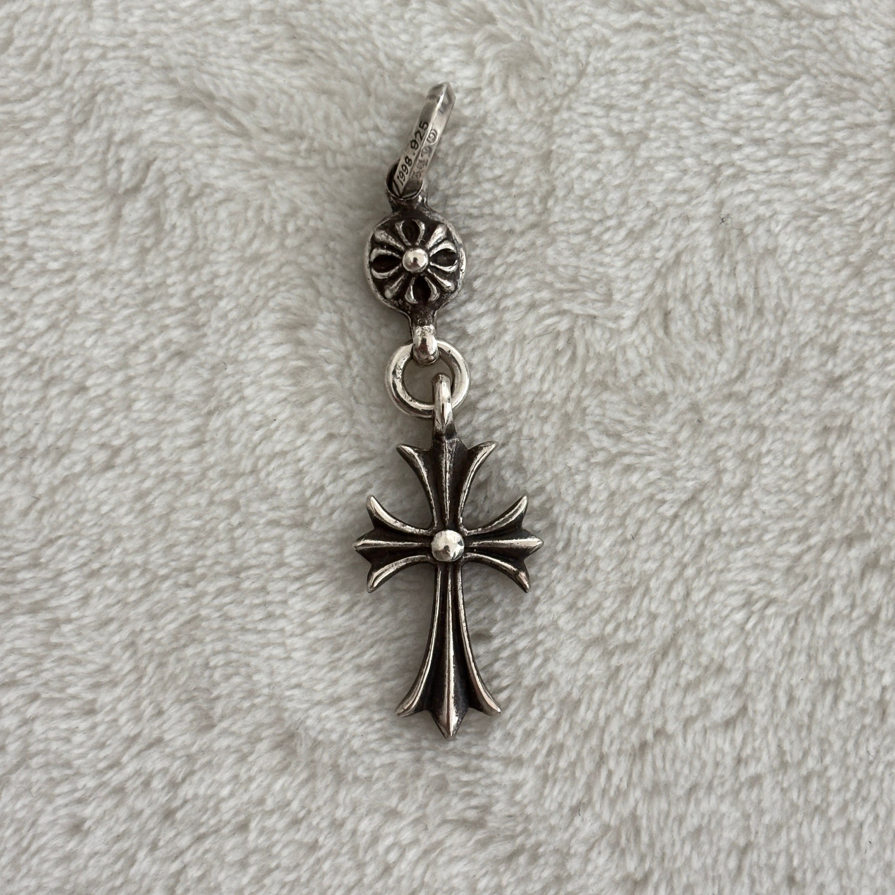 Chrome Hearts 1 Ball Tiny CH Cross Charm "Silver"