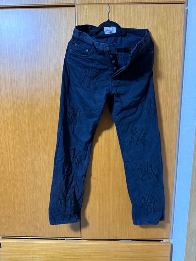 Supreme New York YankeesTM Regular Jean "Black"
