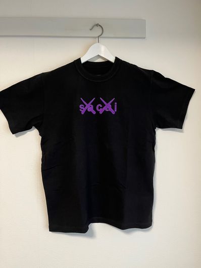 sacai KAWS Flock Print T-shrit "Black"
