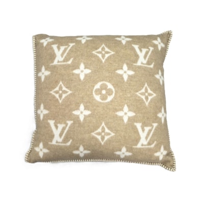 LOUIS VUITTON ルイ・ヴィトン クッション ネオモノグラム ウール×カシミヤ インテリア M79271 モノグラム ウール ベージュ ユニセックス【中古】