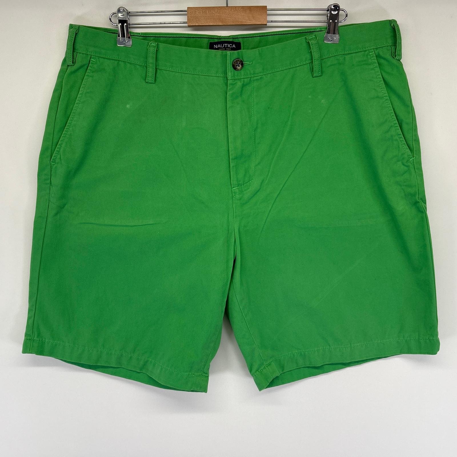 古着 ノーティカ NAUTICA ショートパンツ チノパン ハーフ 短パン ワンポイントロゴ 半ズボン w38  グリーン系 メンズ
