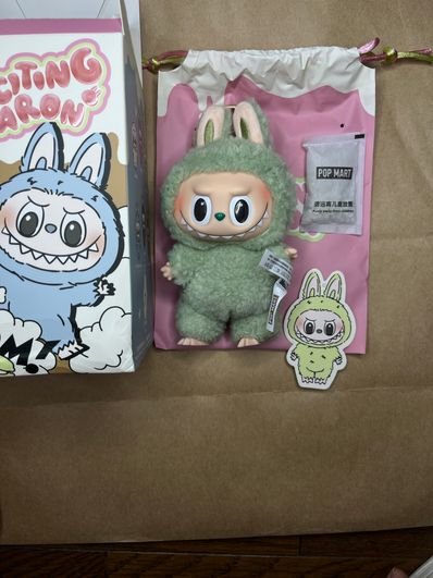 POP MART THE MONSTERS (LABUBU) Exciting Macaron Plush Series GREEN GRAPE