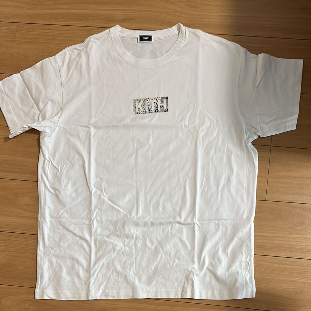 kith ボックスロゴ　Tシャツ　XL