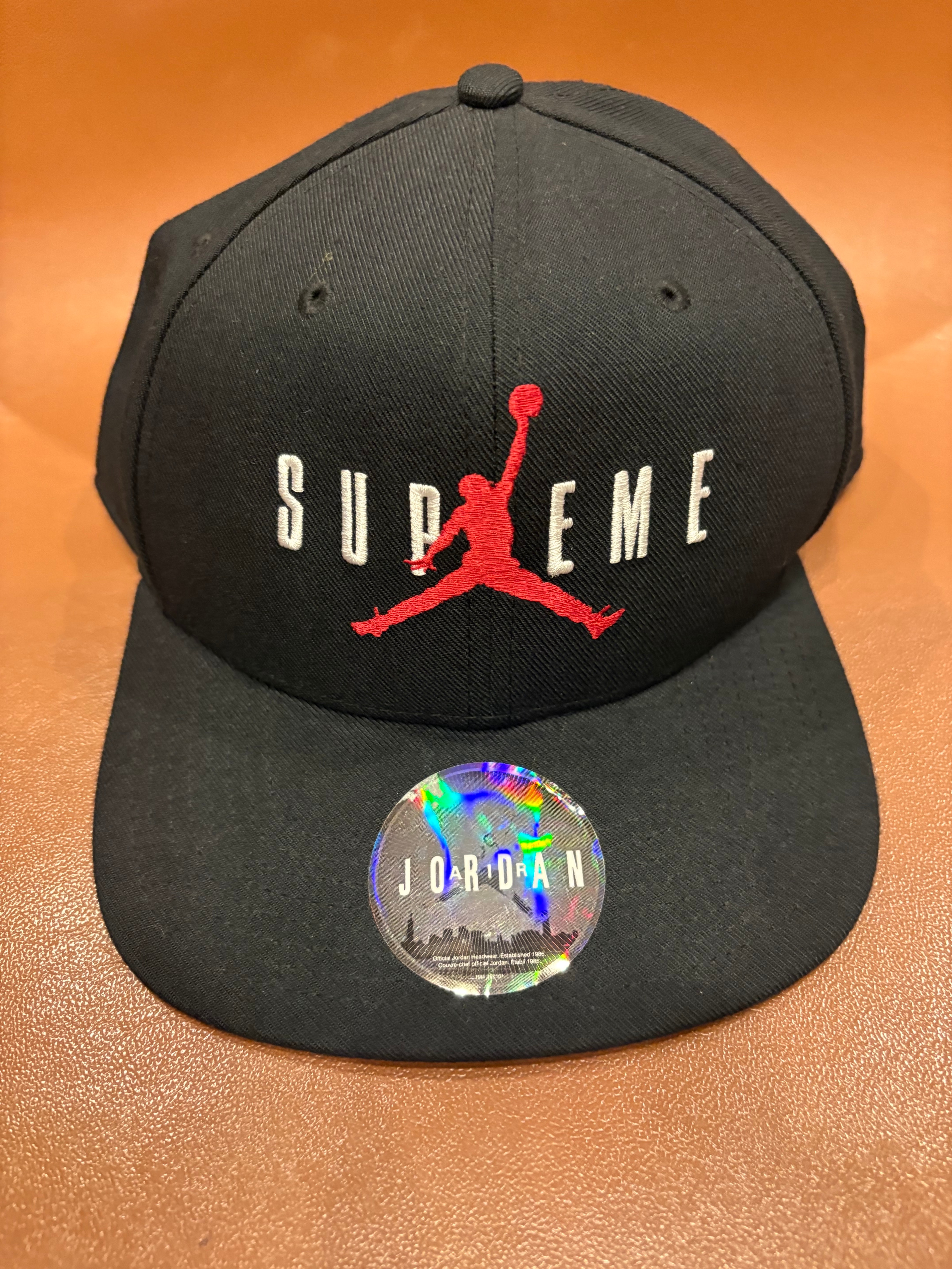 Supreme NIKE Air Jordan 6-Panel Cap "Black"