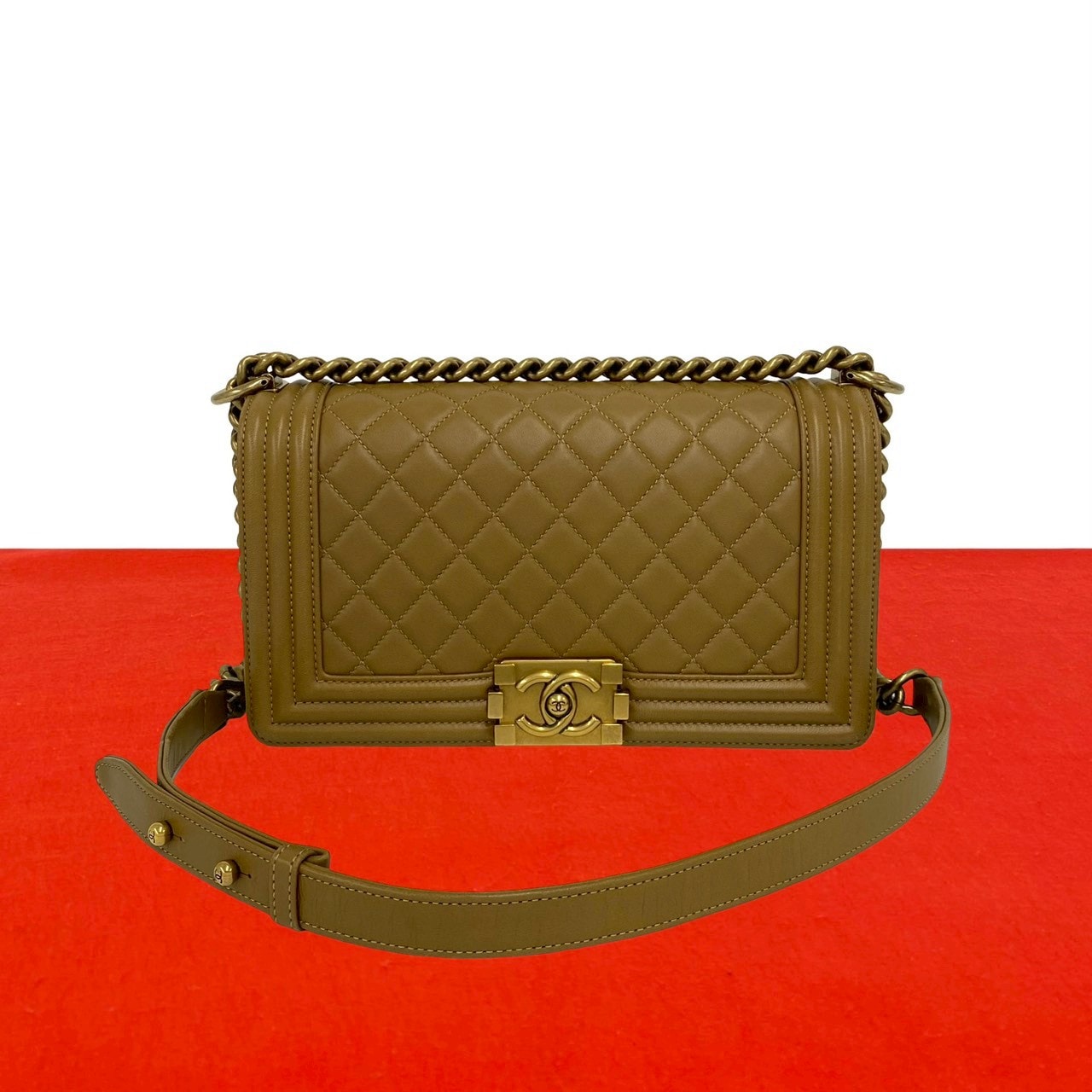 CHANEL シャネル ボーイシャネル ラムスキン ショルダーバッグ ブラウン
 30251