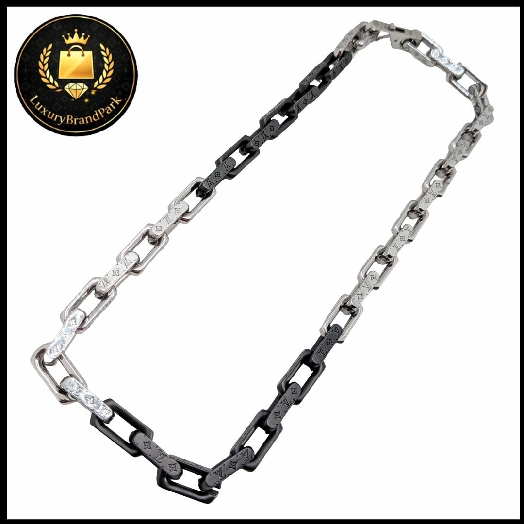 Louis Vuitton MNG Chain Collier