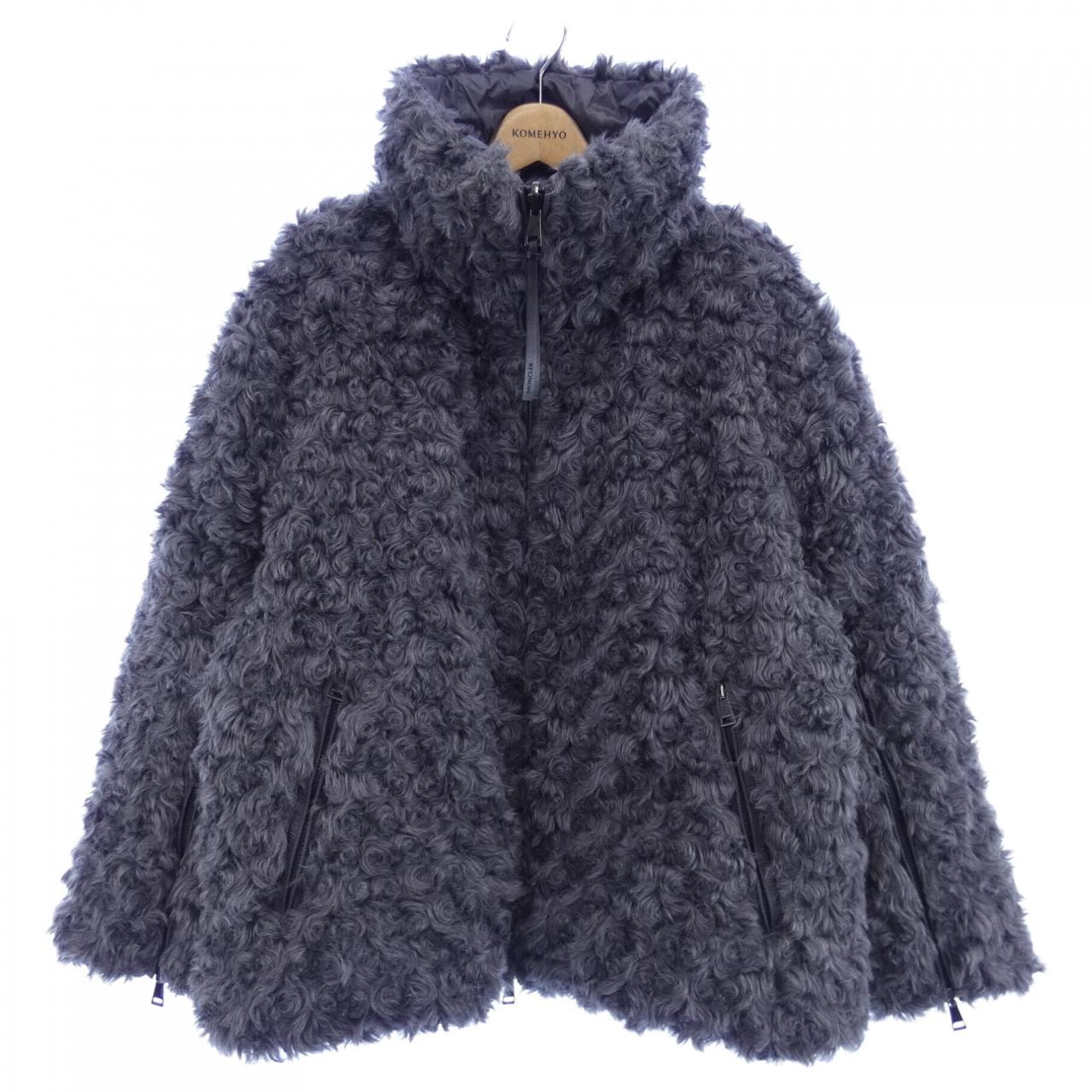 モンクレール MONCLER ダウンジャケット