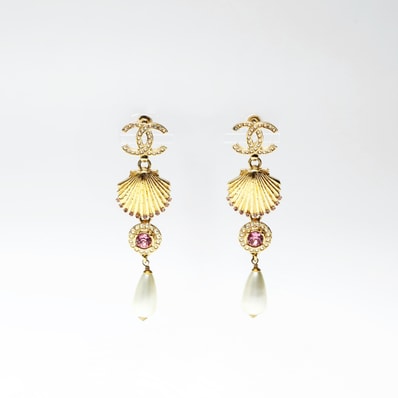 シャネル CHANEL シェル 貝殻 パール ラインストーン ドロップ A23C 2023 ピアス【中古】