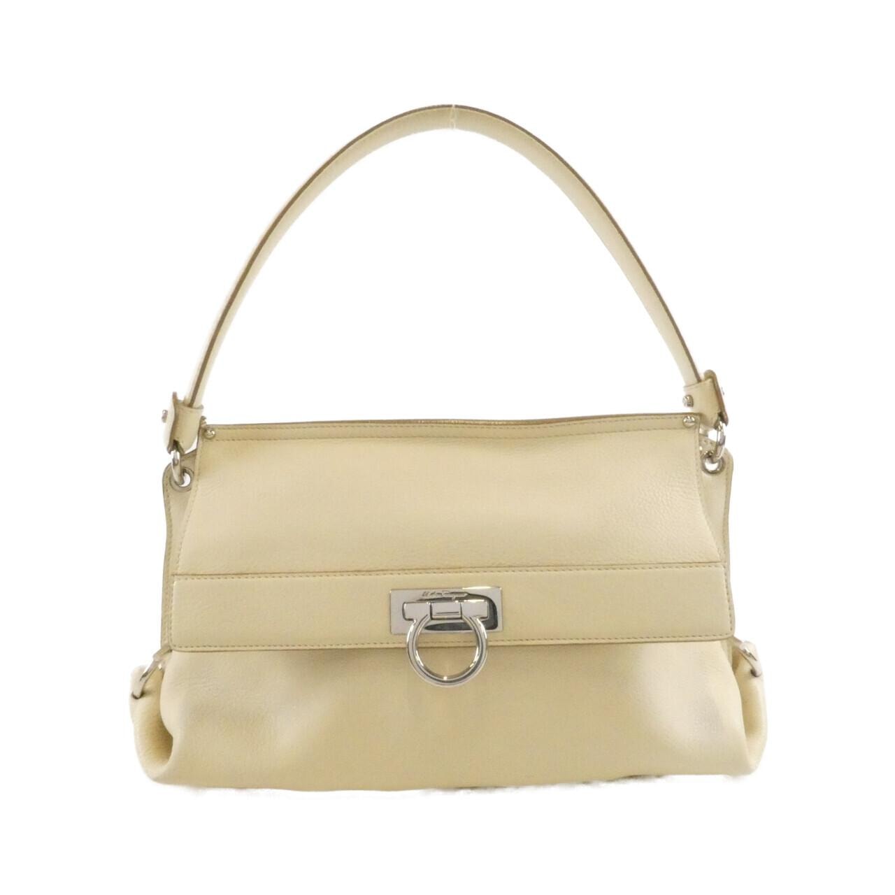 サルヴァトーレフェラガモ 21 D044 ショルダーバッグ