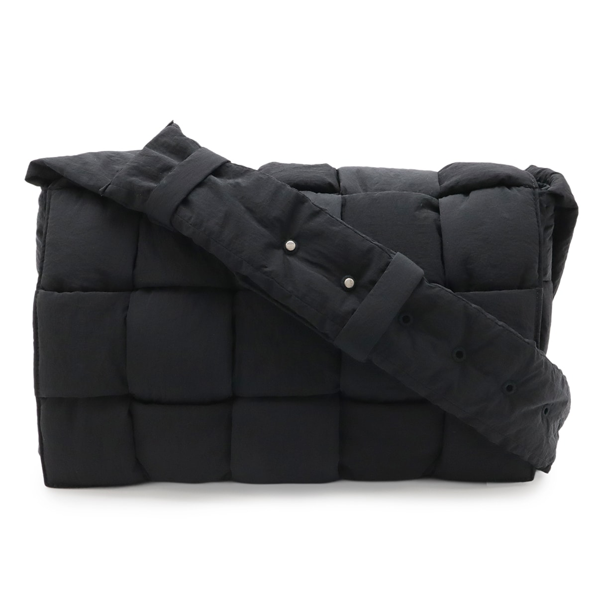 ボッテガヴェネタパデッドテックカセット マキシイントレチャート 690133