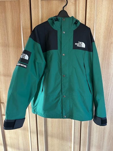 Supreme x The North Face Mountain Jacket "Green"