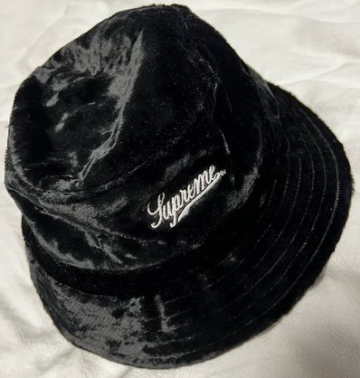 Supreme Crushed Velvet Crusher "Black"