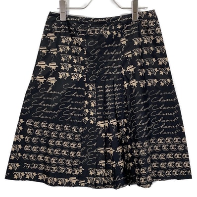 シャネル P27749V17431 06C ブラック×ベージュ シルク100 カメリア ココマーク アイコンプリントプリーツミディスカート 36
