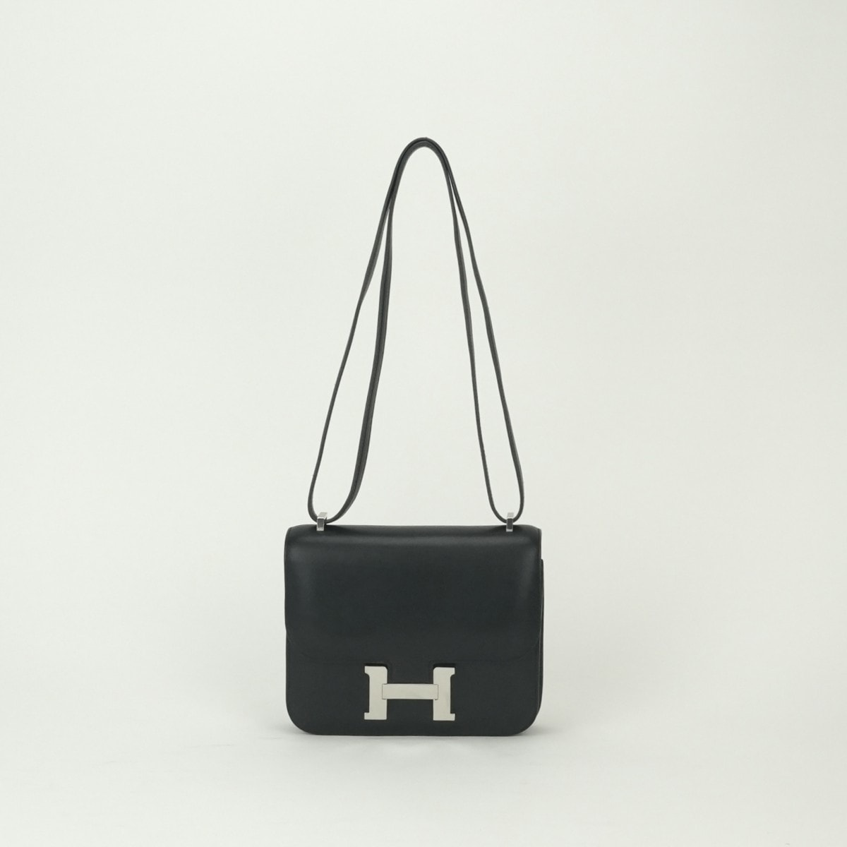 エルメス HERMES コンスタンス3 ミニ18 コンスタンス 3 ミニ18 バッグ ショルダーバッグ タデラクト ノワール Noir ブラック Black 黒 シルバー金具 ボックスカーフ
