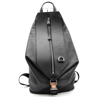LOEWE(ロエベ)コンバーチブル バックパック リュックサック デイパック ブラック 黒 レザー アナグラム ロゴ シルバー金具 メンズ レディース ユニセックス【中古】