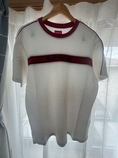 Chest Stripe Logo s/s Top