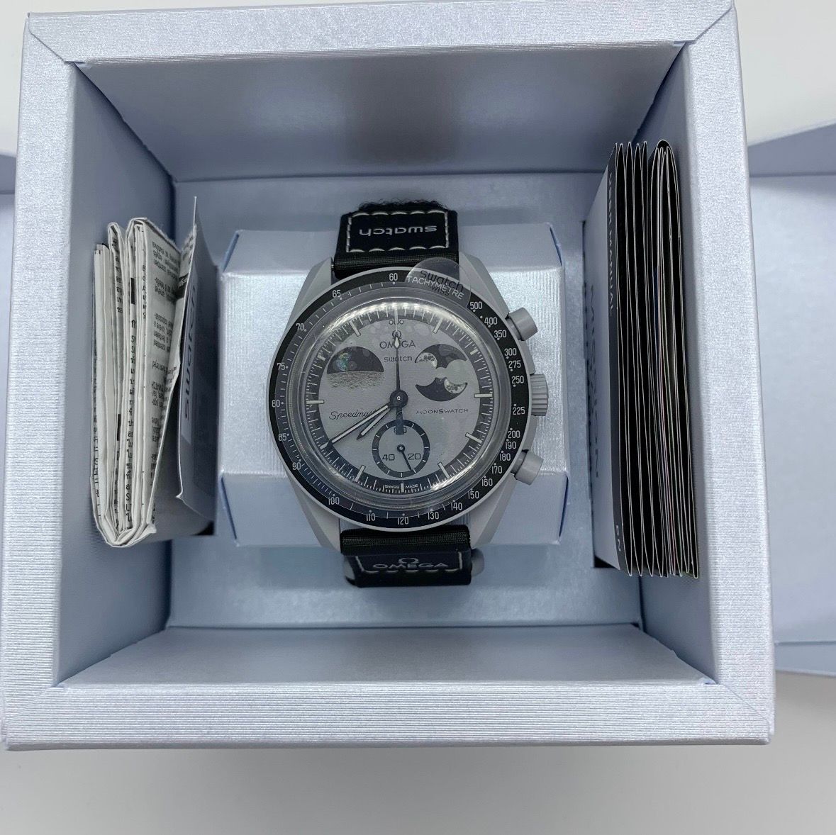 オメガ × スウォッチ バイオセラミック ムーンスウォッチ 