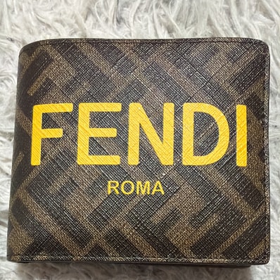 FENDI折りたたみ財布