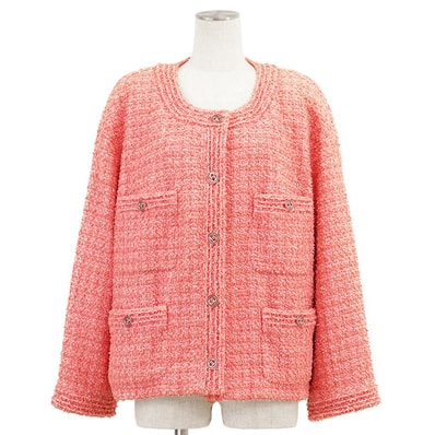 【美品】CHANEL シャネル ノーカラージャケット サイズ 50 レディース P63187 ファンタジーツイード ラメ糸 シグネチャー ロゴ COCOマーク ボタン 5B アウター ピンク 桃色 フランス製 ヴィルジニー・ヴィアール期