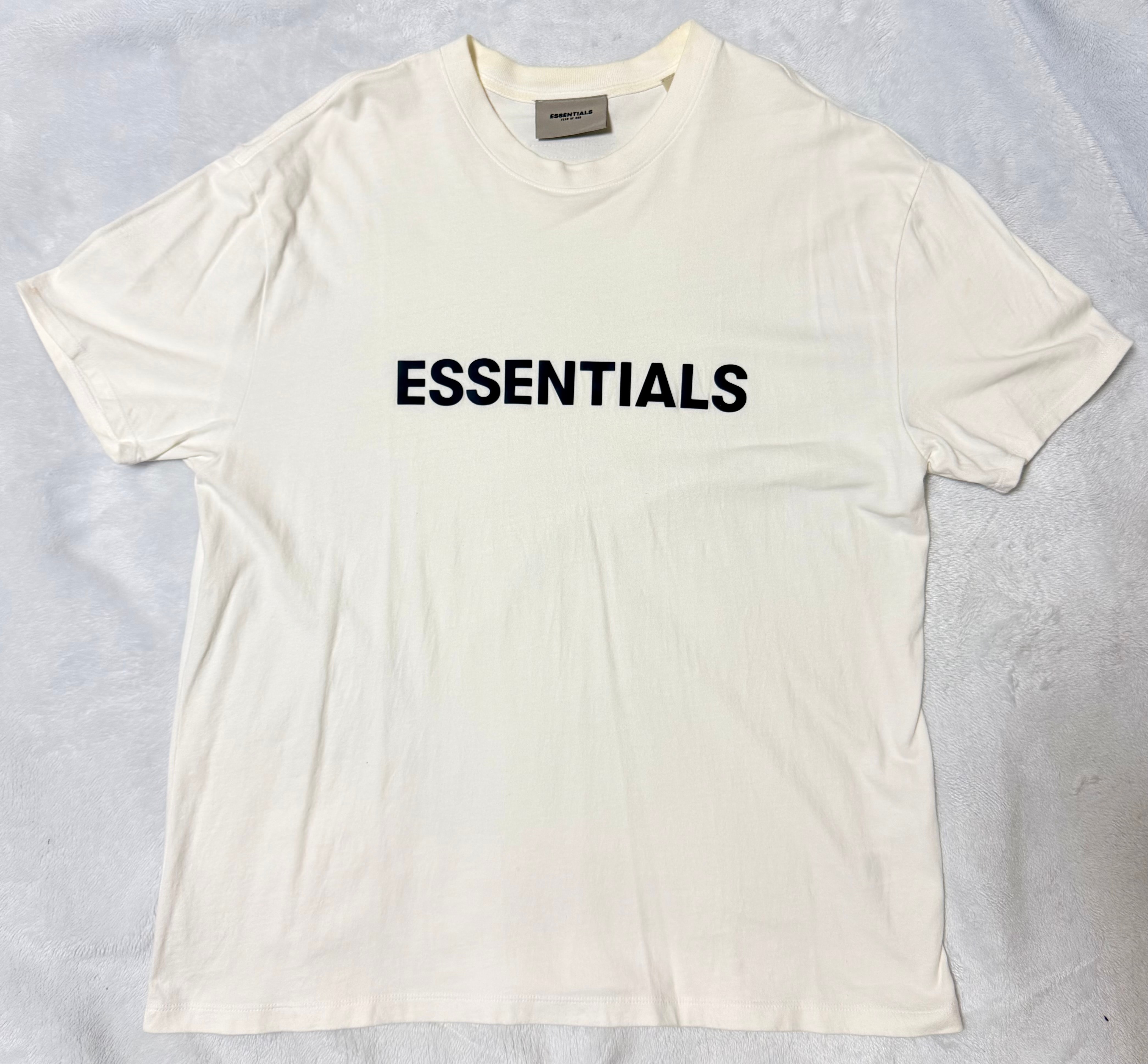 FEAR OF GOD ESSENTIALS 3D Silicon Applique Boxy T-Shirt "Buttercream"