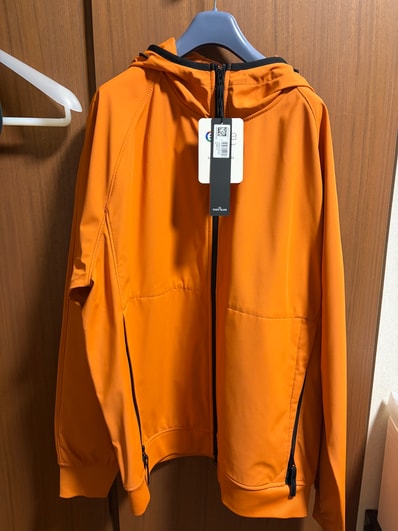 Stone Island 40927 Light Soft Shell-R E.Dye Technology Recycled Polyester Hooded Jacket - 23SS "Sienna Brown"