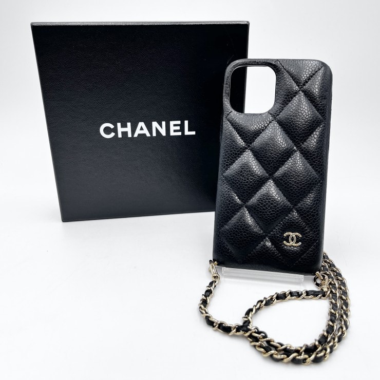 CHANEL(シャネル)マトラッセ iPhoneケース チェーンショルダー キャビアスキン ブラック ゴールド金具 iPhone13 iPhone14対応 スマホケース【中古】