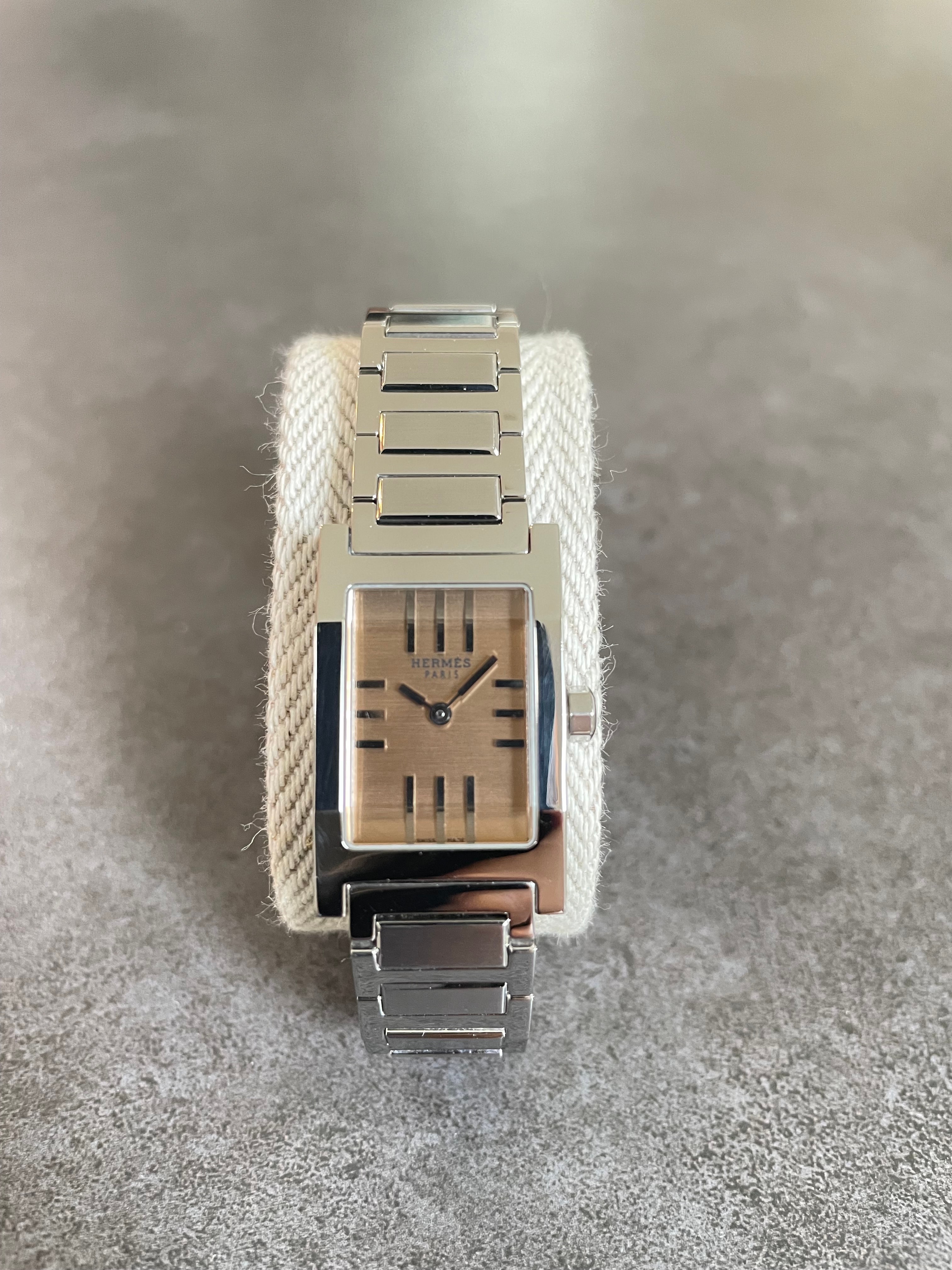 目立った傷や汚れなし】【電池交換済】 エルメス タンデム クォーツ