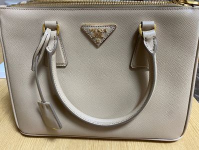 PRADA プラダ サフィアーノルクス SABBIA バック