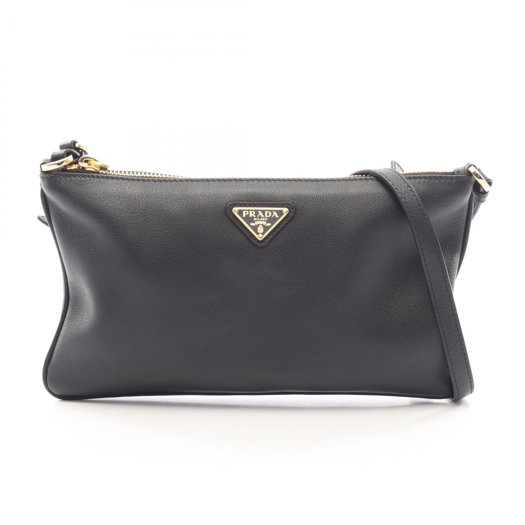 プラダ PRADA 三角プレート ショルダーバッグ バッグ レザー レディース ブラック系 【中古】
