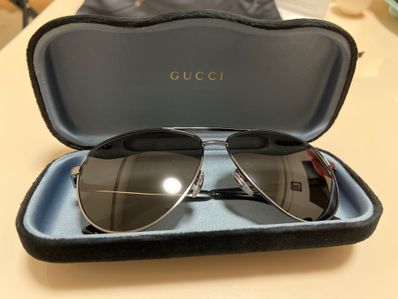 GUCCIサングラス
