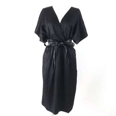 美品 セリーヌ
ワンピース ブラック レディース 38 2R289598D