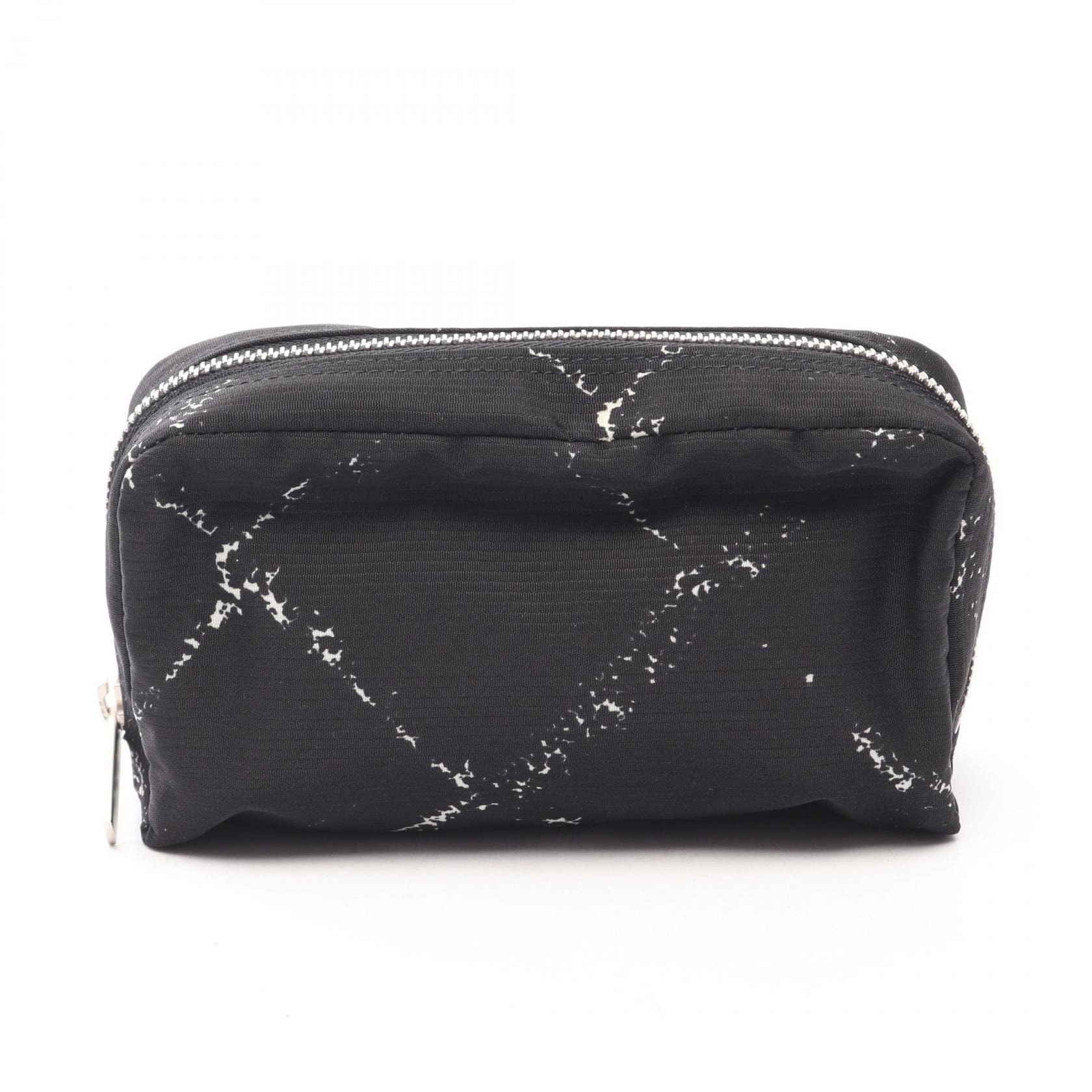 シャネル CHANEL 旧トラベルライン ポーチ バッグ ナイロン レディース ブラック系 / ホワイト系 【中古】